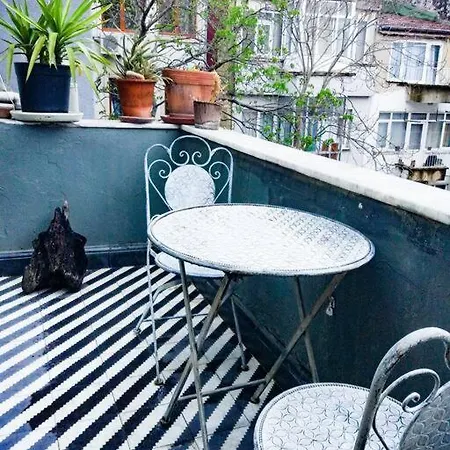 Appartamento Stylish Rooftop In Nisantasi *